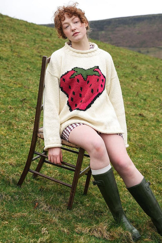 Amano Strawberry Pullover