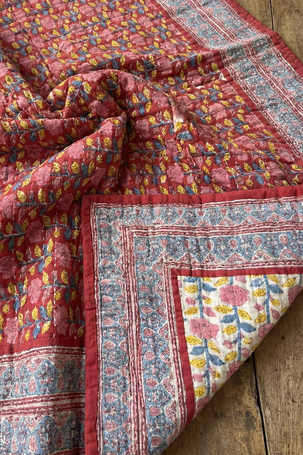Hand Block Print Organic Cotton Reversible Quilt Red - Super King