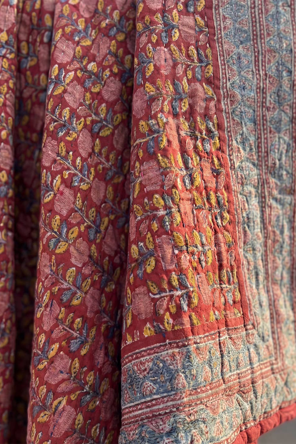 Hand Block Print Organic Cotton Reversible Quilt Red - Super King